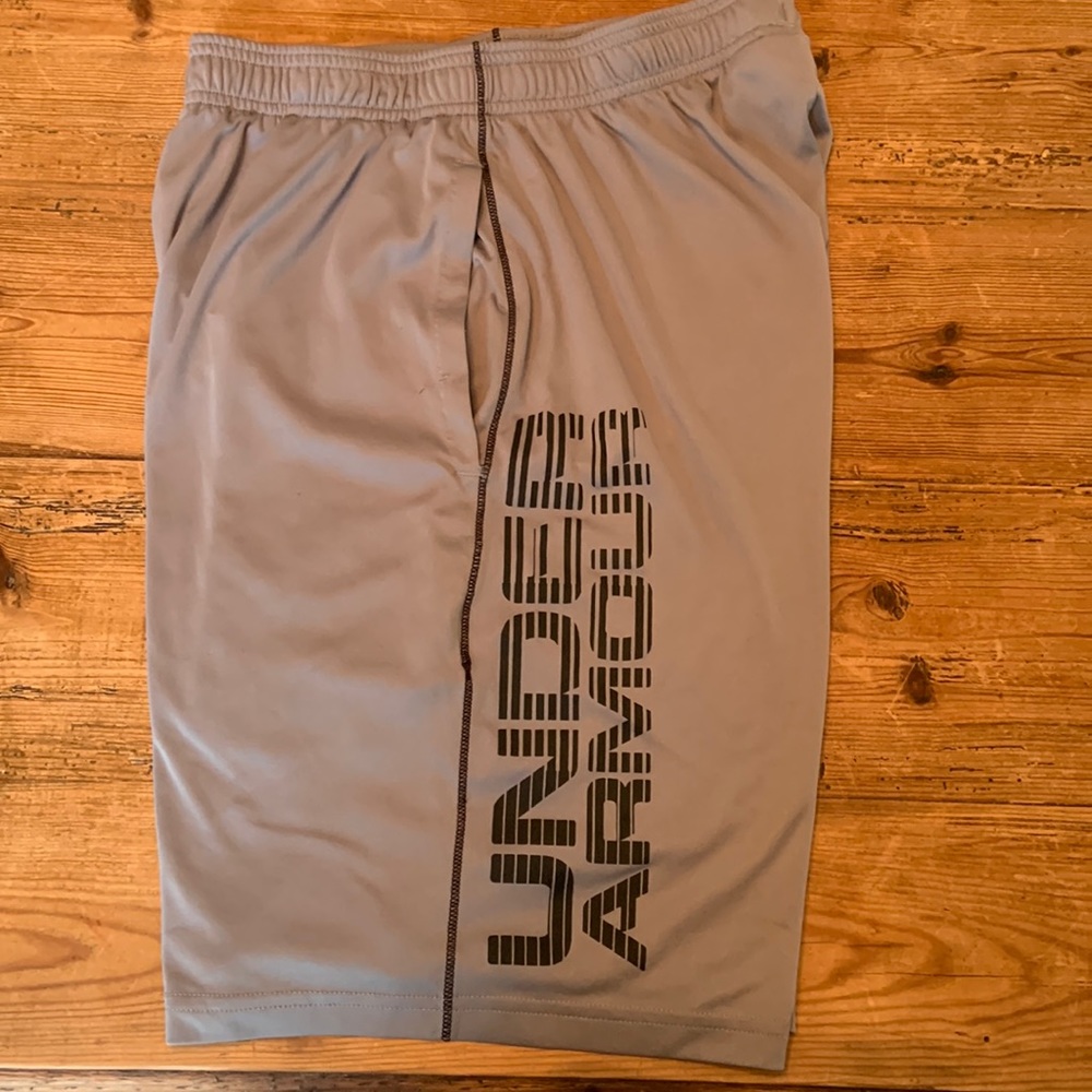 Under armour Mens athletic shorts